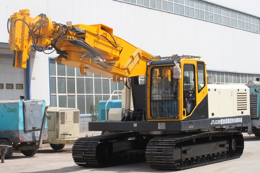 魚雷罐車解體機