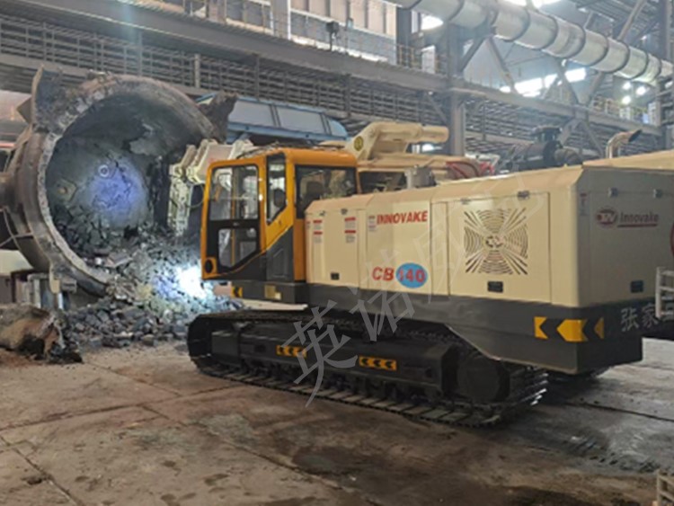 CB140III履帶式全液壓拆包機(jī)