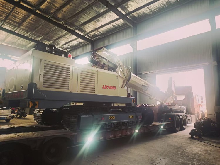 LB140III ladle slag demolition machine